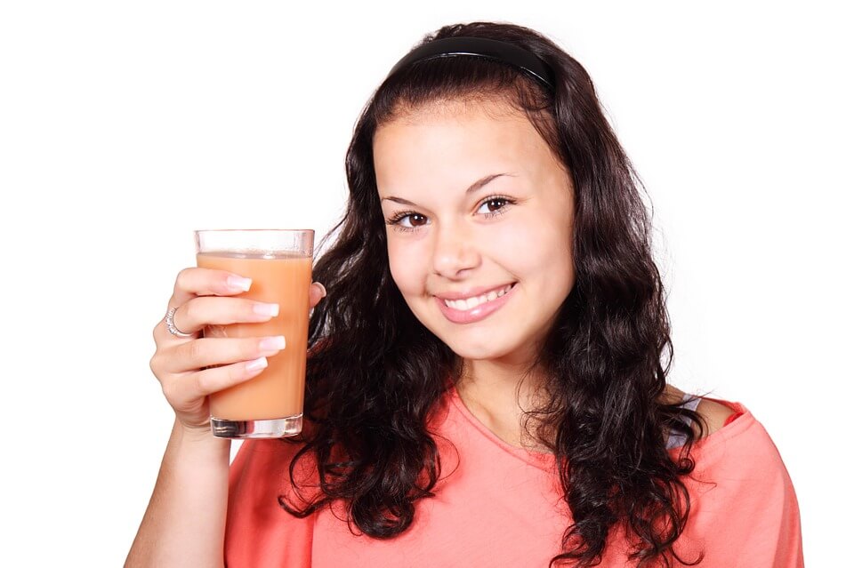 Dentist in Berwyn | Are Drinks Attacking Your Teeth
